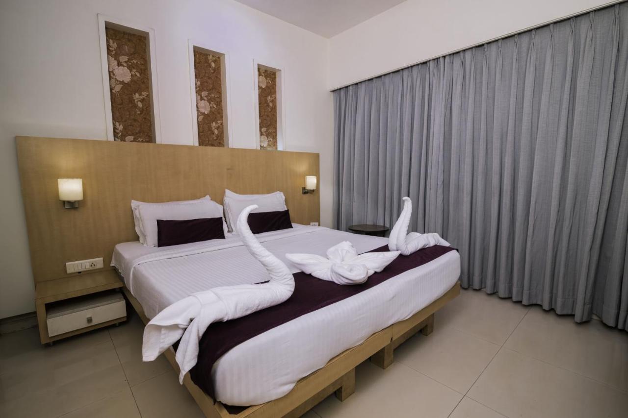Hotel Monarch Guestline In Midc Rabale, Navi Mumbai Eksteriør bilde