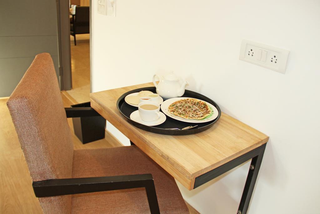 Hotel Monarch Guestline In Midc Rabale, Navi Mumbai Eksteriør bilde