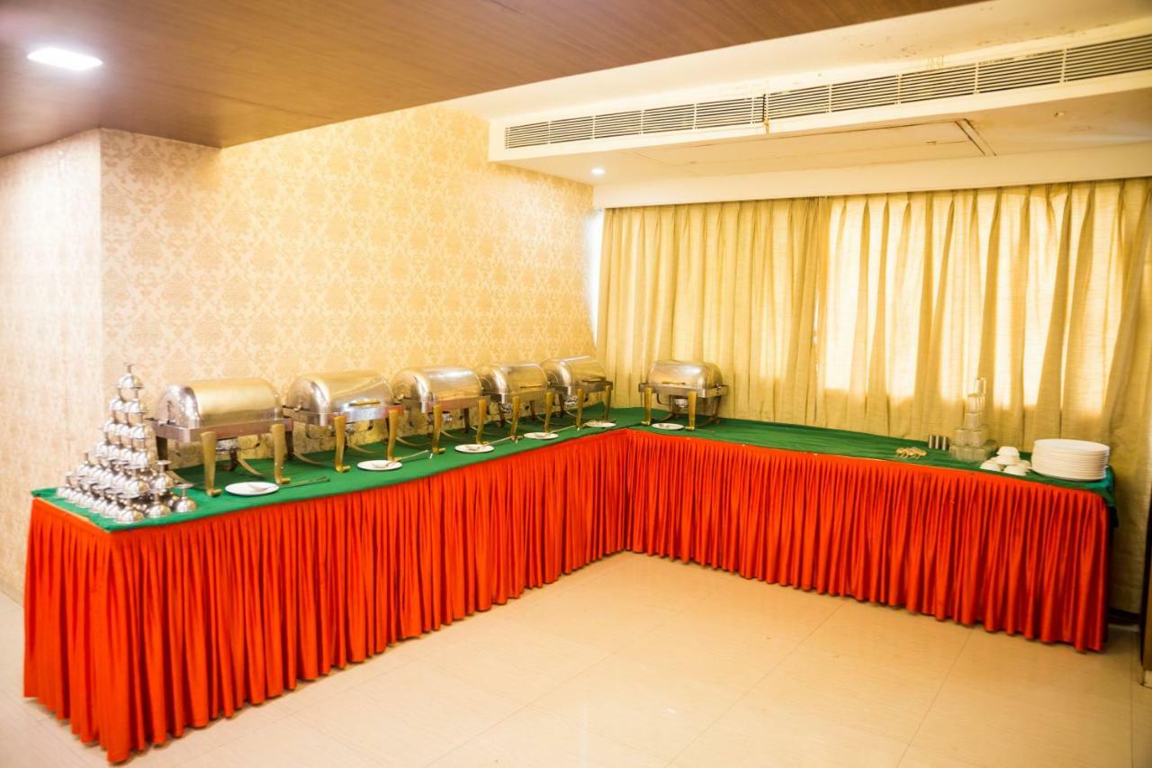 Hotel Monarch Guestline In Midc Rabale, Navi Mumbai Eksteriør bilde