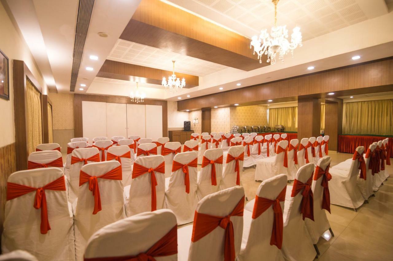 Hotel Monarch Guestline In Midc Rabale, Navi Mumbai Eksteriør bilde